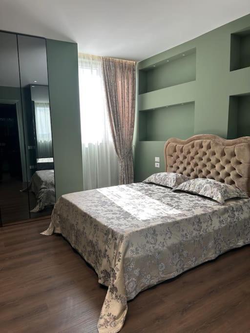 Green Apartment Tirana Buitenkant foto